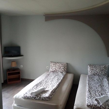 ספרבה בניה Dariya Guest House מראה חיצוני תמונה